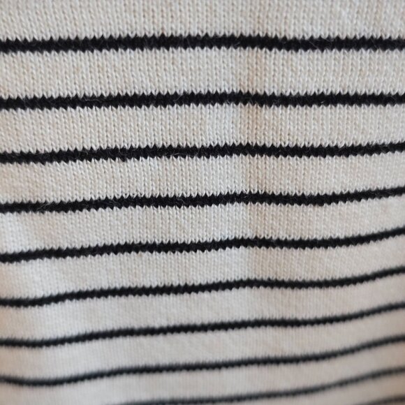 Hem & Thread Lightweight Sweatshirt top, Gold Buttons Black/ White, small, NWT - Picture 5 of 7